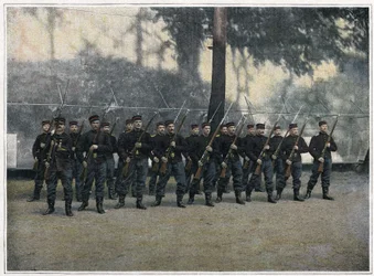Pompiers de Paris. École du soldat. À l