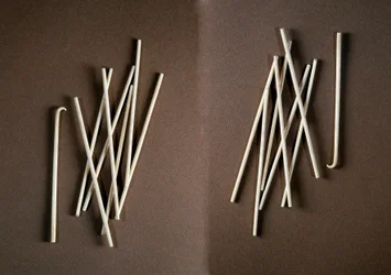Jeu de daffle, ancêtre des mikados. 17e siècle, Écoutez, musée de la Renaissance