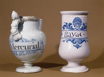 Pots pharmaceutiques pour Mercurial et Gayac, deux médicaments utilisés pour traiter la syphilis, fin 17e siècle ou début 18e siècle (céramique)