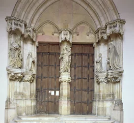 Portail de la chapelle, 1395-1404