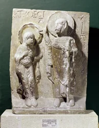 Relief représentant Saint Hilaire de Poitiers bénissant Sainte Triaise, vers 1150