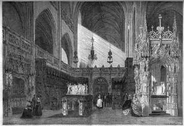 Architecture religieuse : vue du chœur de l
