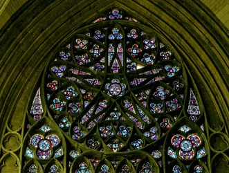 Rosace avec du verre du XIXe siècle d