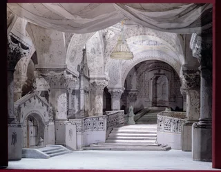 Décor de scène pour une représentation de Hernani par Victor Hugo (1802-85), 1867