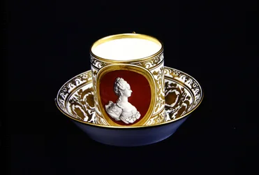 Tasse et Soucoupe de Sèvres avec une Effigie de Marie-Antoinette, c.1773-4