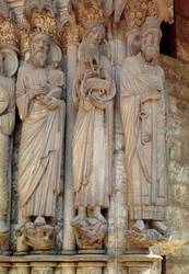 Le Prophète Siméon, Saint Jean-Baptiste et Saint Pierre, statues du jambage du côté droit de la porte centrale du portail nord
