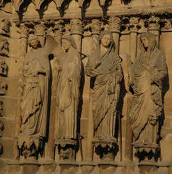 La Visitation, quatre figures de jambage de la façade ouest de la cathédrale, c.1230-40