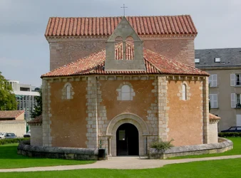 Vue du baptistère de Saint-Jean