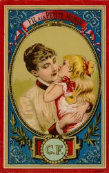 Femme câlinant un enfant