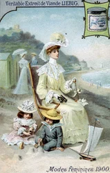 Mode féminine 1900. Femme sur la plage avec ses deux enfants. Chromolithographie produits Liebig