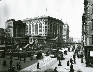 Herald Square, Saks et Macy