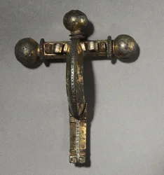 Fibule à arbalète, c.350-400
