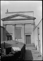 Chapelle à Hull Trinity House et statue devant la façade est, Kingston upon Hull