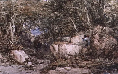 Vallée forestière avec des voyageurs approchant d