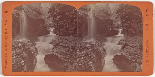 Paysage de Watkins Glen, Rainbow Falls et Triple Cascades
