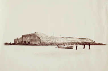 Fort Sumter, extérieur, à 3 1/2 milles de Charleston