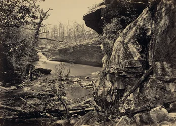 Lac Lu-La, Lookout Mountain