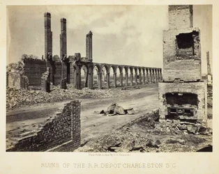 Ruines de la gare ferroviaire de Charleston, en Caroline du Sud