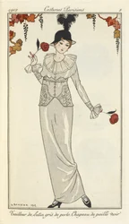Tailleur de satin gris de perle, chapeau de paille noir.