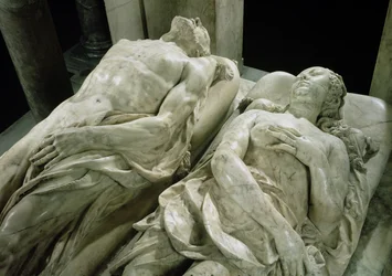 Tombeau de Catherine de Médicis 1519-89 et d