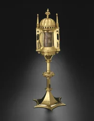 Monstrance circulaire avec toit en dôme de Braunschweig, Allemagne, fin du 14ème siècle (argent doré et cristal)