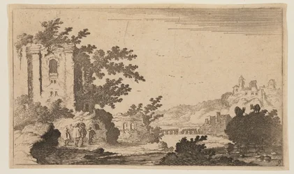 Ruines à gauche d