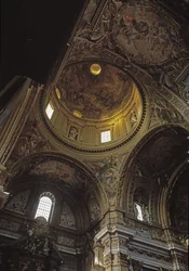 Vue de la coupole et fresque de Baciccia, église du Gesù à Rome, vers 1568