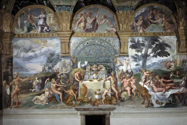Le banquet noble célébrant le mariage de Cupidon et Psyché, mur sud de la Salle de Cupidon et Psyché, c.1527-31 (fresque)