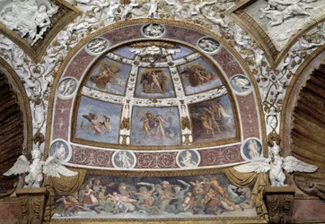 Médaillon du plafond de la Salle des Aigles du Palais du Té à Mantoue