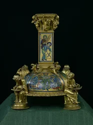 Base de la croix de Saint-Bertin, de l