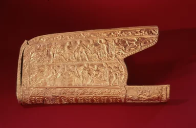 Gorytus avec décoration en relief, fin du IVe-début du Ve siècle av. J.-C.