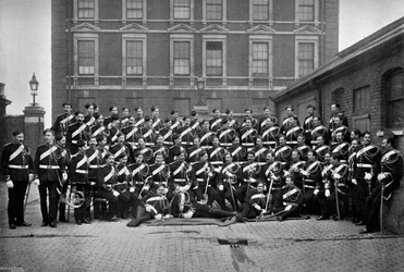 Sous-officiers des 1st Life Guards aux casernes de Knightsbridge, Londres, 1896