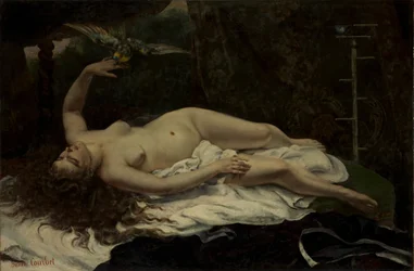 Femme avec un perroquet