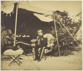 Officiers assis à une tente, Camp de Châlons