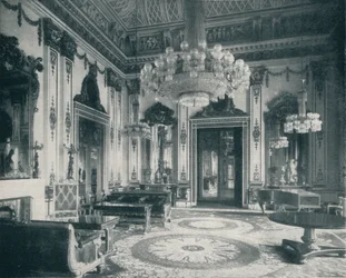 Le salon blanc au palais de Buckingham, vers 1899