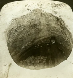 Un chaudron de géant, glacier pothole, Norvège