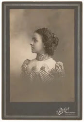 Grace Hughes, c. 1900 (photo)