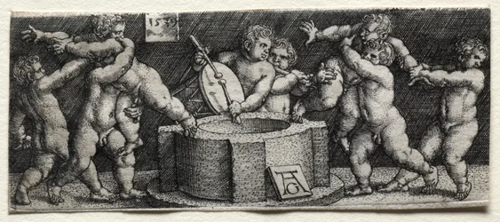 Huit enfants nus près d