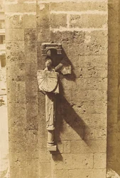 Ange portant un cadran solaire, à l