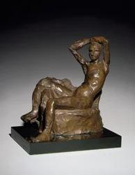 Petit nu sur un canapé, conçu en 1924, fondu en 1958 (bronze à patine brune)