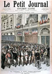 Départ de la foule participant à la course Paris - Belfort organisée par le Petit Journal - dans "Le petit journal" du 18/06/1892