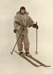 Capitaine Scott sur des skis, vers 1910-1913, 1913