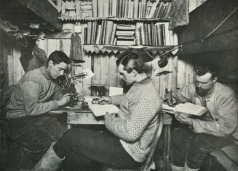 Debenham, Gran et Taylor dans leur cabine, 18 mai 1911, 1913