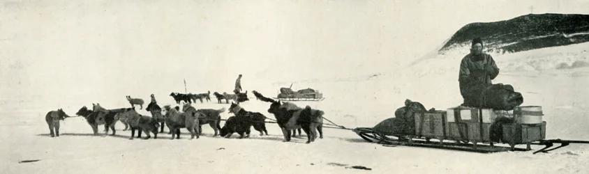 Meares et Demetri avec leurs équipes de chiens quittant Hut Point, vers 1911, 1913