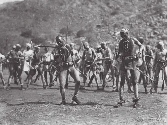 Afrique : Danse du hochet Nuba