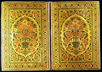 Paire de couvertures de livres en laque décorées d