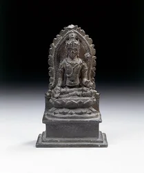 Figure de Padmapani javanais, fin du 9e siècle (bronze)