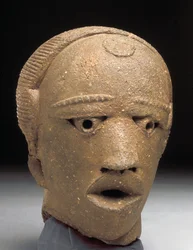 Tête, Jemaa, Nigeria (terre cuite)