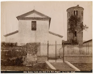 Église de Sainte-Marie-Majeure, Ravenne, Émilie-Romagne, Italie, photographie par Pietro Poppi