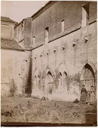Extérieur de la salle capitulaire, abbaye de Pomposa, Émilie-Romagne, Italie, photographie de Luigi Ricci, Ravenne